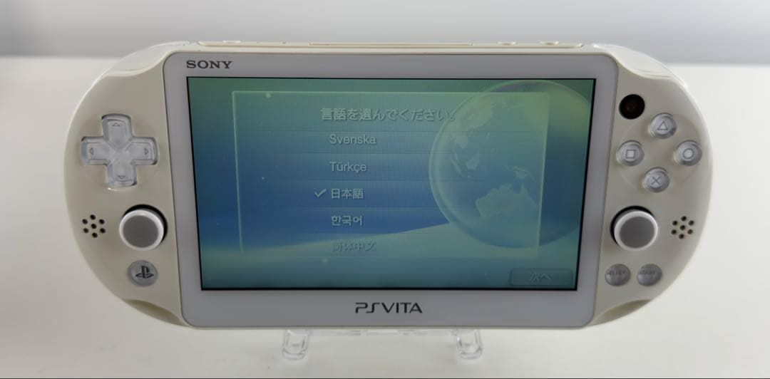 美品 PSVITA ガンダムブレイカー 本体 PCH 2000 ソニー ヴィータ