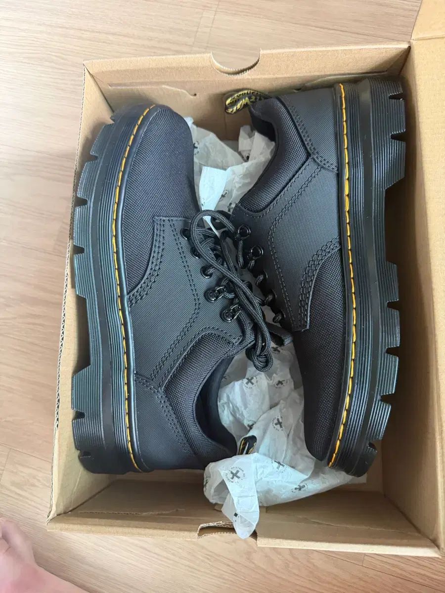 DR. MARTENS リー EXTRA タフ ユーティリティ シューズ ブラック uk8 270