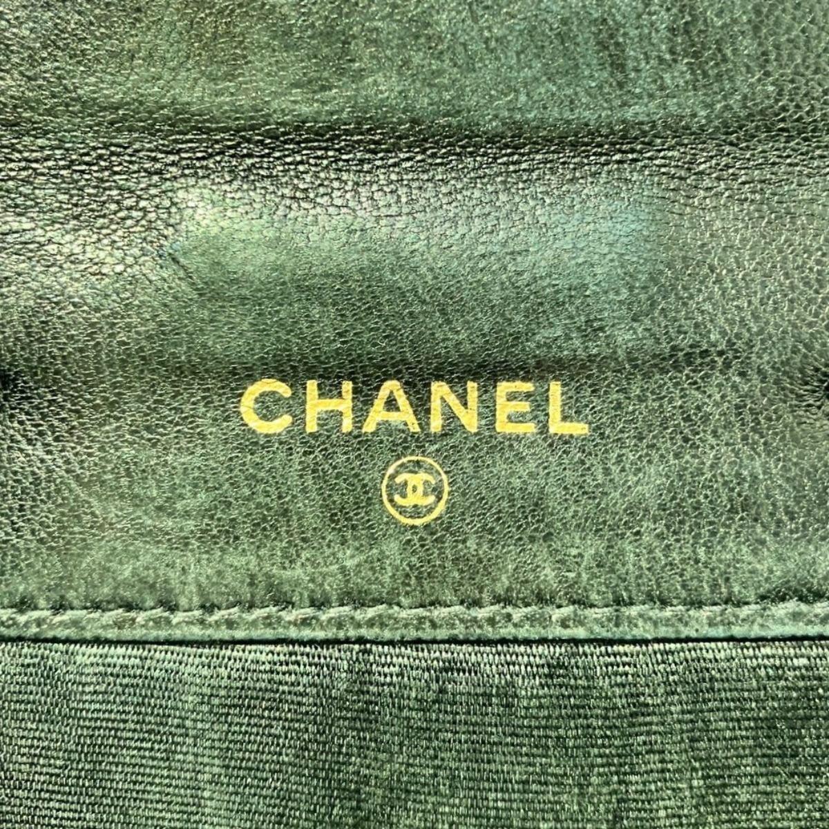 シャネル CHANEL ココマーク 二つ折り財布 キャビアスキン レディース