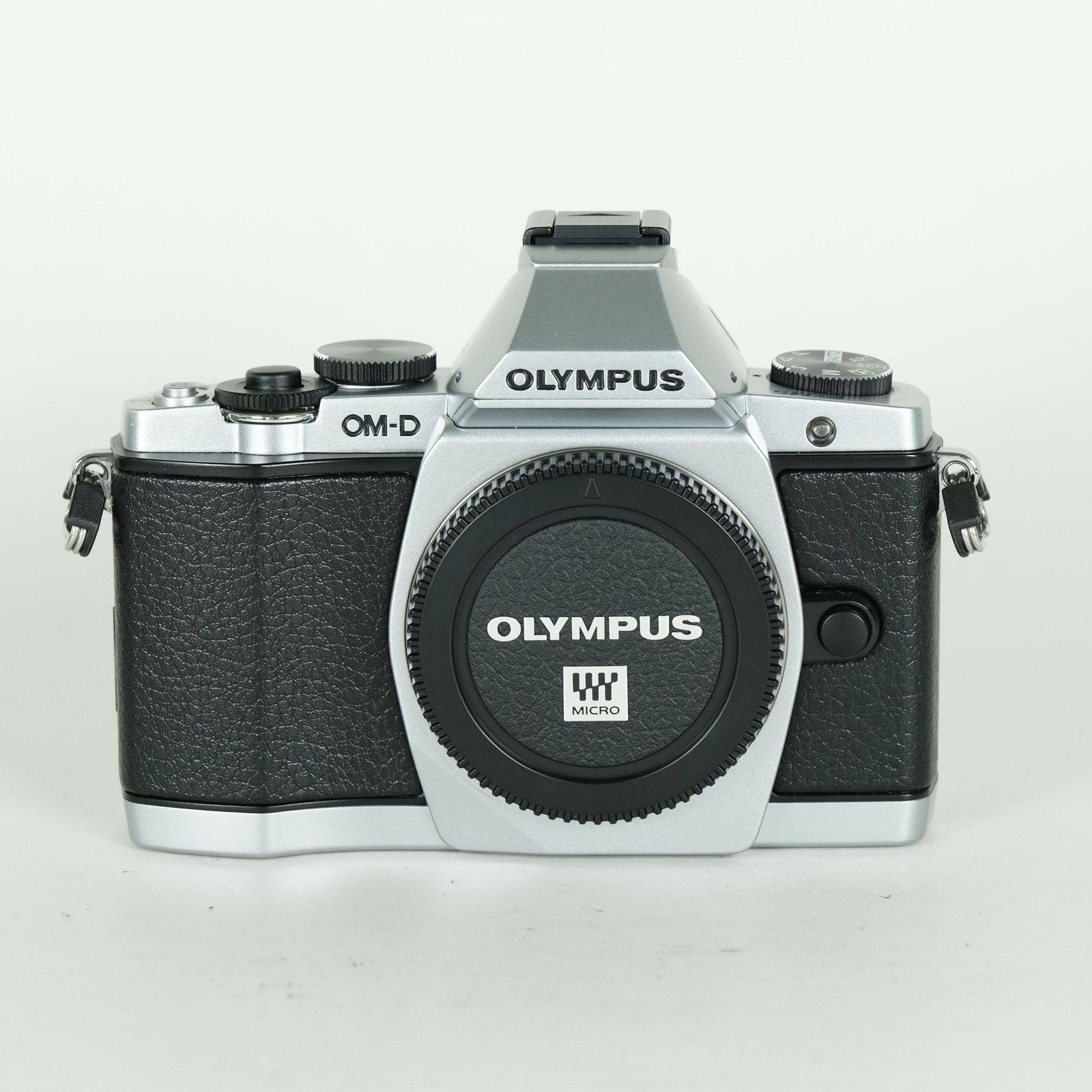美品 | シャッター数481回] OLYMPUS OM-D E-M5 ボディ シルバー