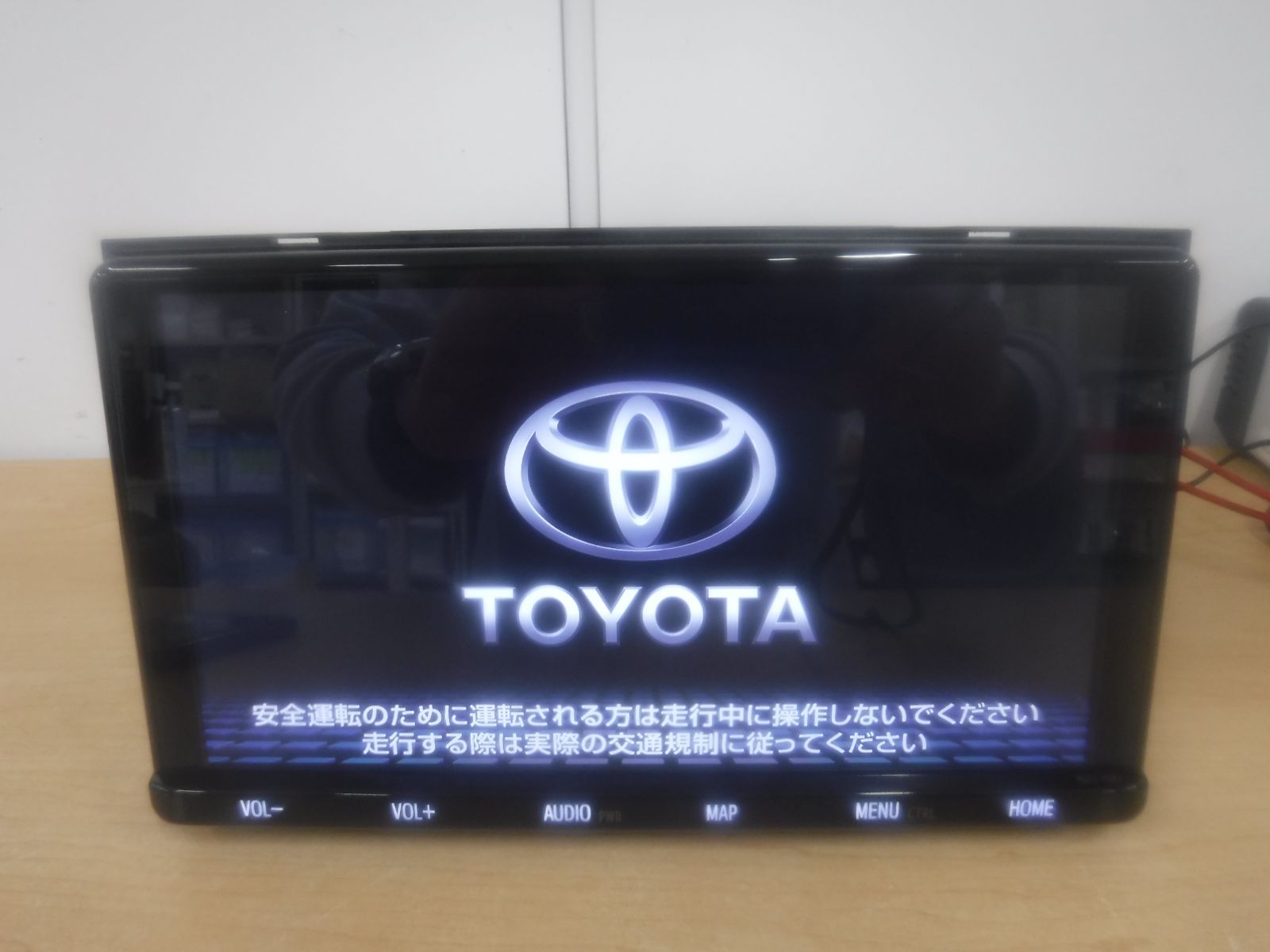 V2582)中古_SDナビ☆TOYOTA□NSZT-Y68T【セキュリティ解除・動作確認済