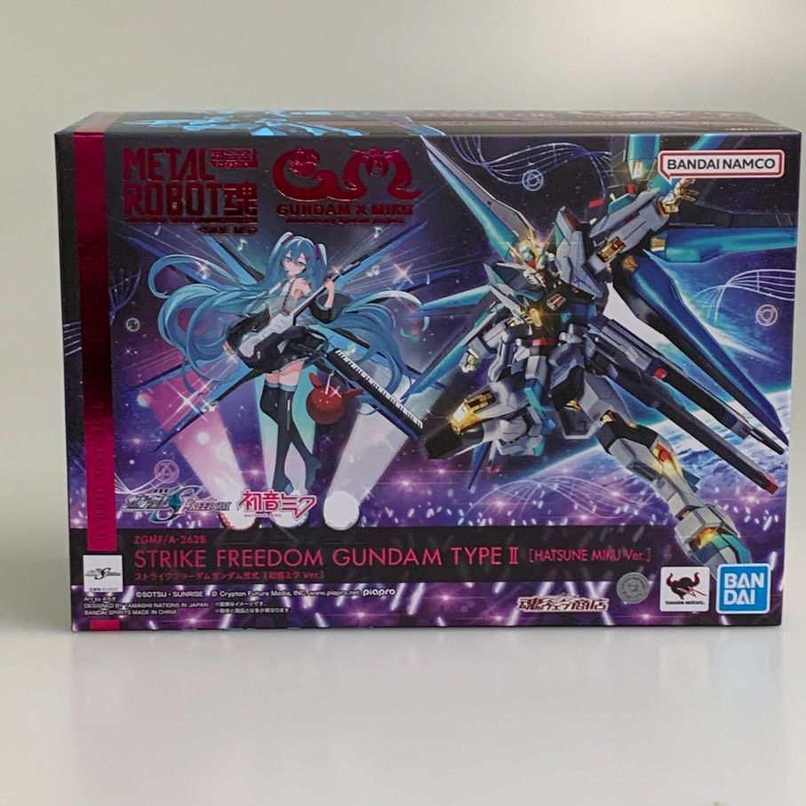 中古美品】 METAL ROBOT魂 ストライクフリーダムガンダム弐式［初音