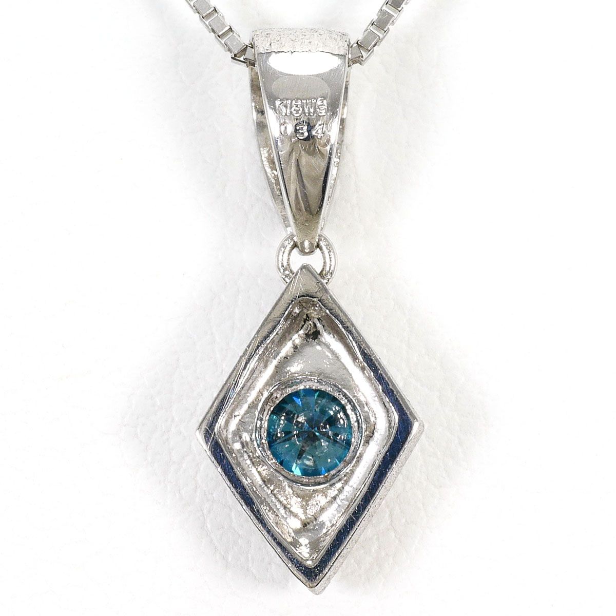 K18WG ネックレス ブルーダイヤ 0.34ct SI1 鑑定書 総重量約3.8g 約