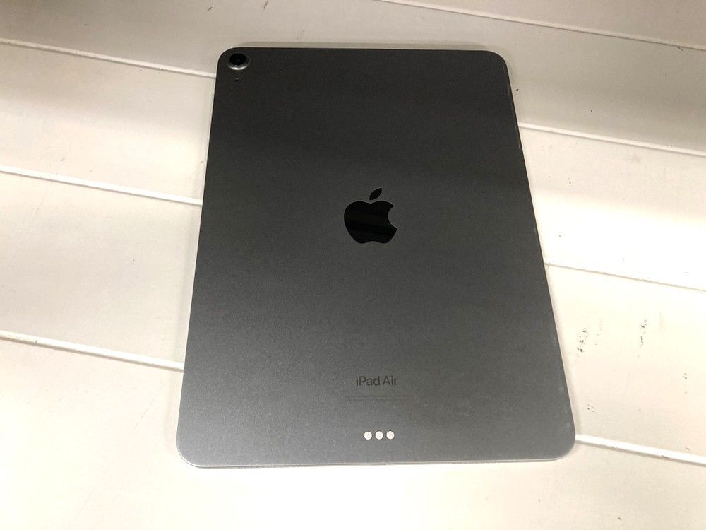 iPad Air 第5世代 64GB Wi-Fi やや傷あり - メルカリ