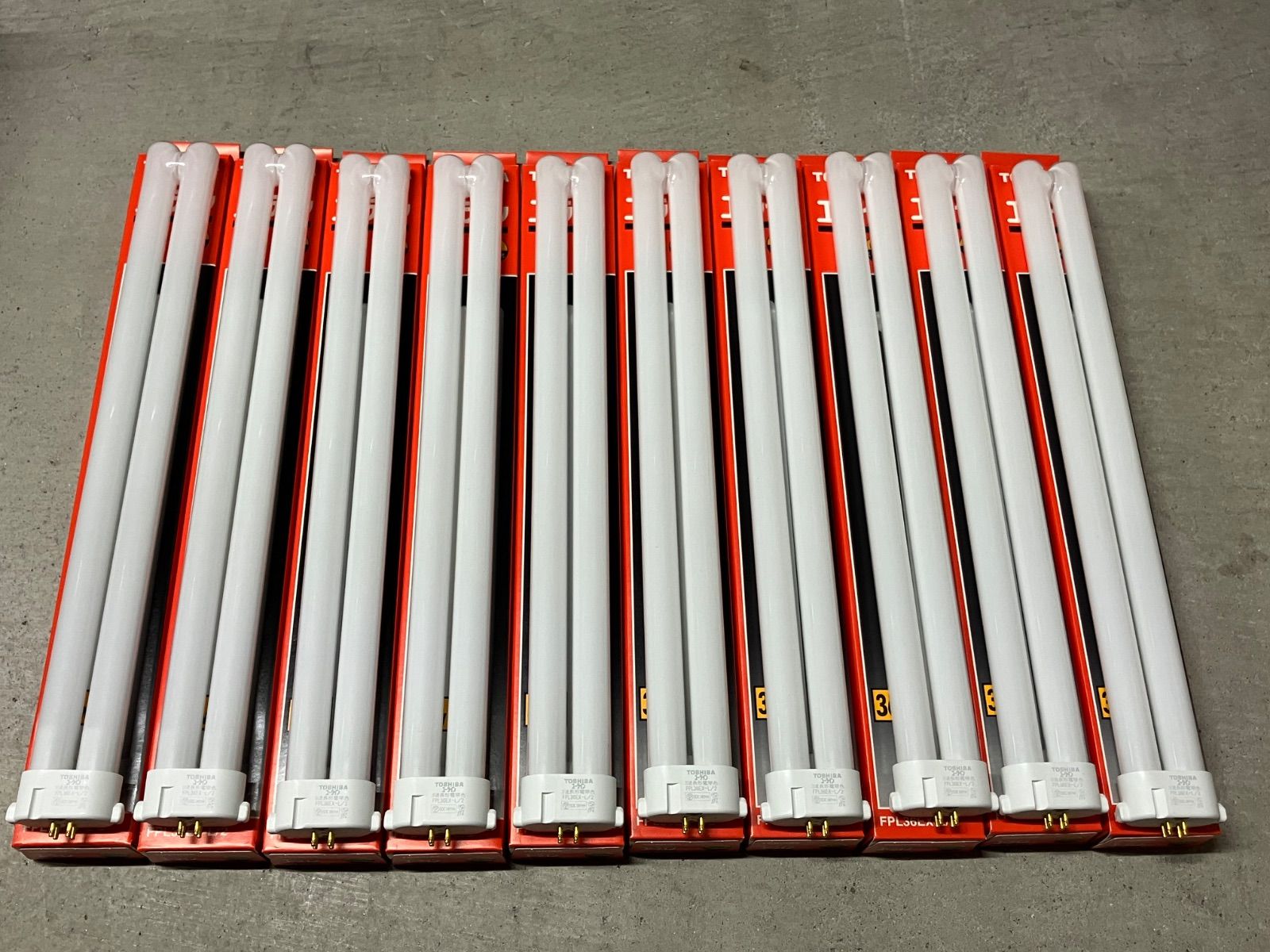 新古品】TOSHIBA コンパクト形蛍光ランプ FPL36EX-L/2【10本ｾｯﾄ