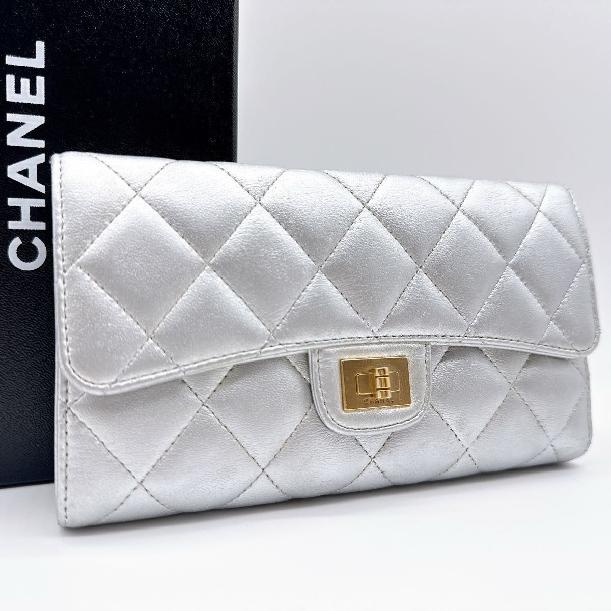 美品 CHANEL シャネル マトラッセ 2.55 ラムスキン ゴールド金具 長