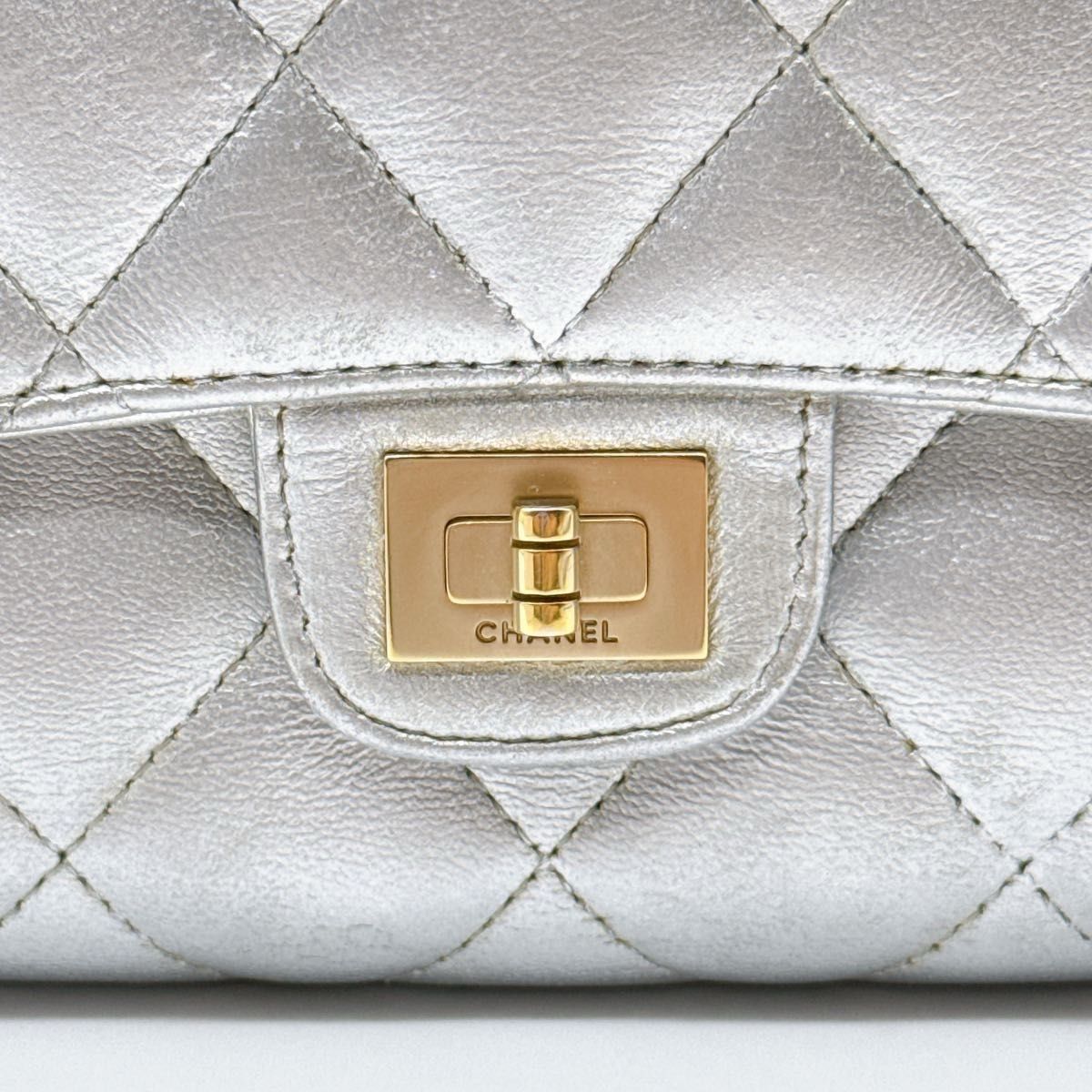 美品 CHANEL シャネル マトラッセ 2.55 ラムスキン ゴールド金具 長