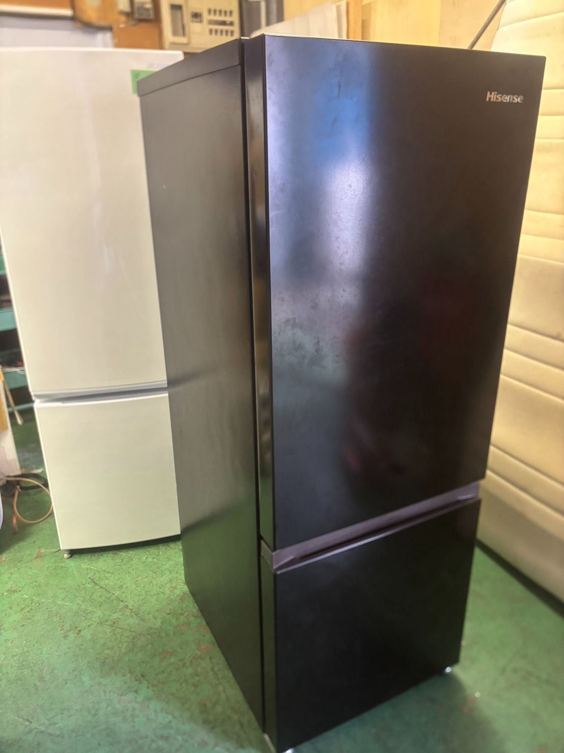 美品 ハイセンス 冷蔵庫 162L 2022年製 HR-D15FB 黒 [479] - メルカリ