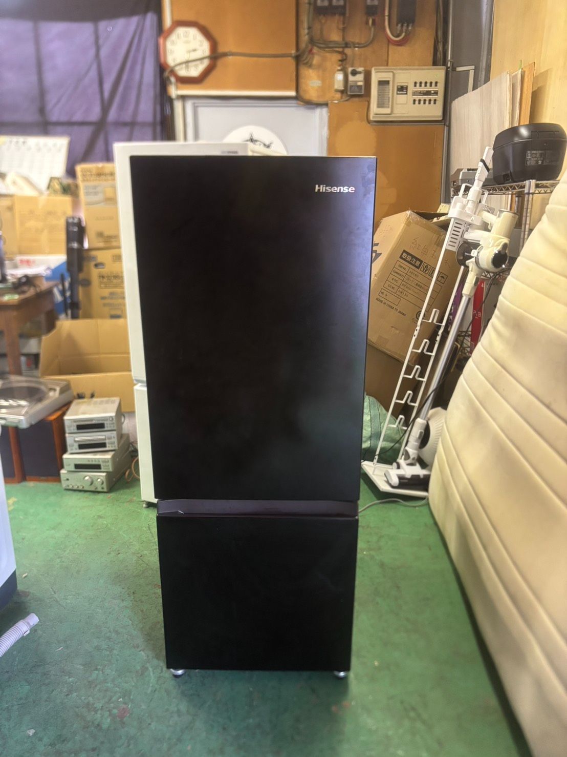 美品 ハイセンス 冷蔵庫 162L 2022年製 HR-D15FB 黒 [479] - メルカリ