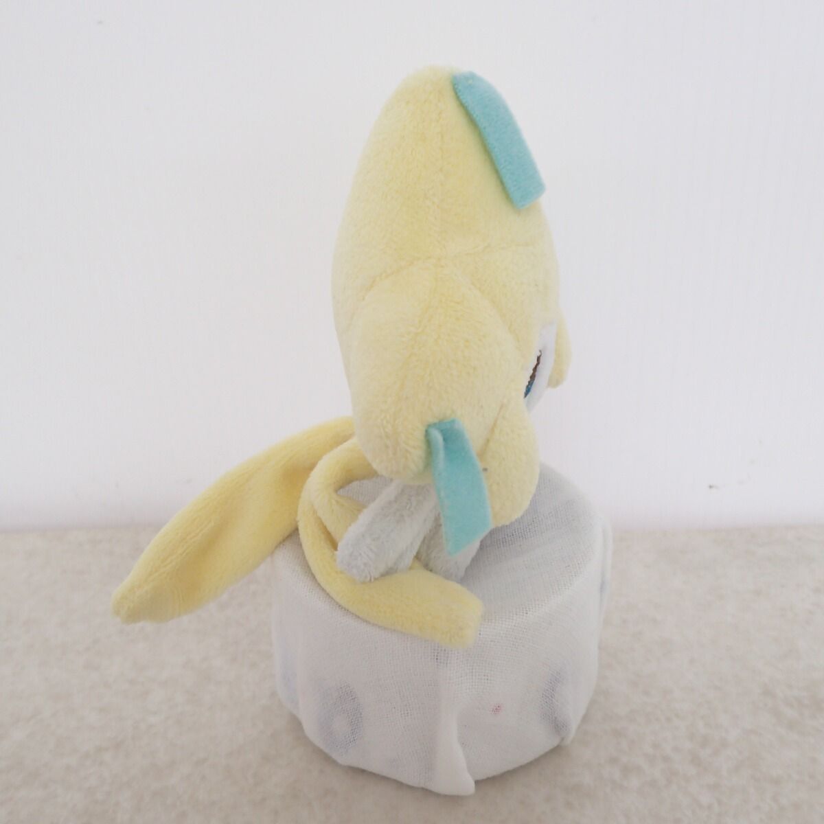 ポケモンセンター　ジラーチ　キャンバス　ぬいぐるみ ポケモンセンター ポケモンキャンバスぬいぐるみ ジラーチ 紙タグ無