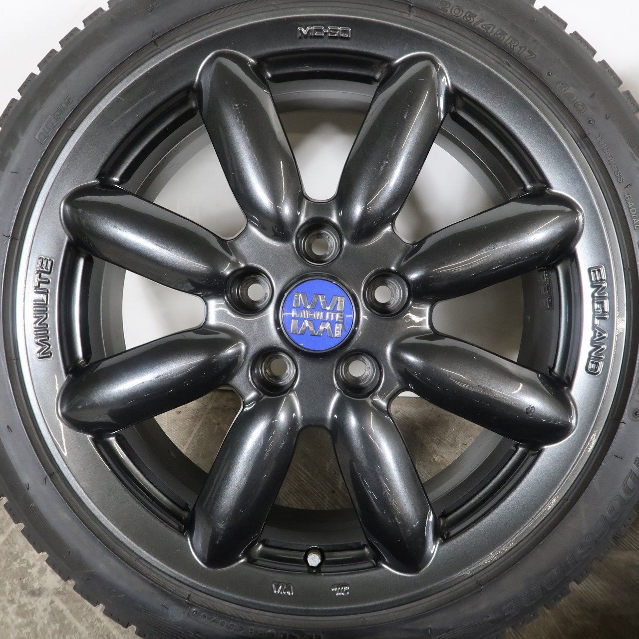 【最終値下げ！】MINILITE MC-50 スタッドレスタイヤ付き MINI ミニ F55 F56 等 4本 MINILITE MC-50 17インチ 7J +52 5H PCD112