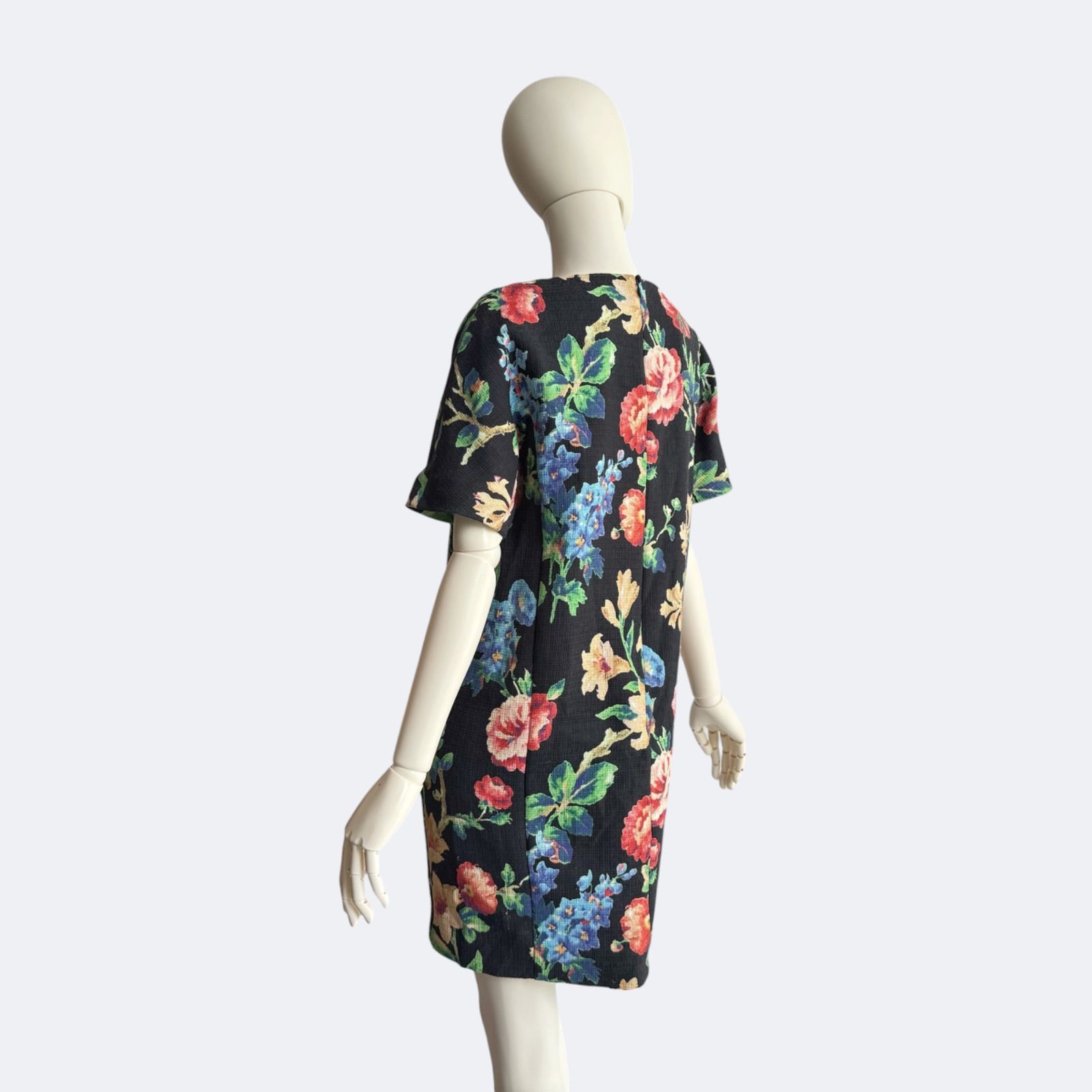 【GRACE CONTINENTAL】花柄ノースリーブワンピース GRACE CONTINENTAL ワンピース 花柄 ブラック 半袖 - メルカリ