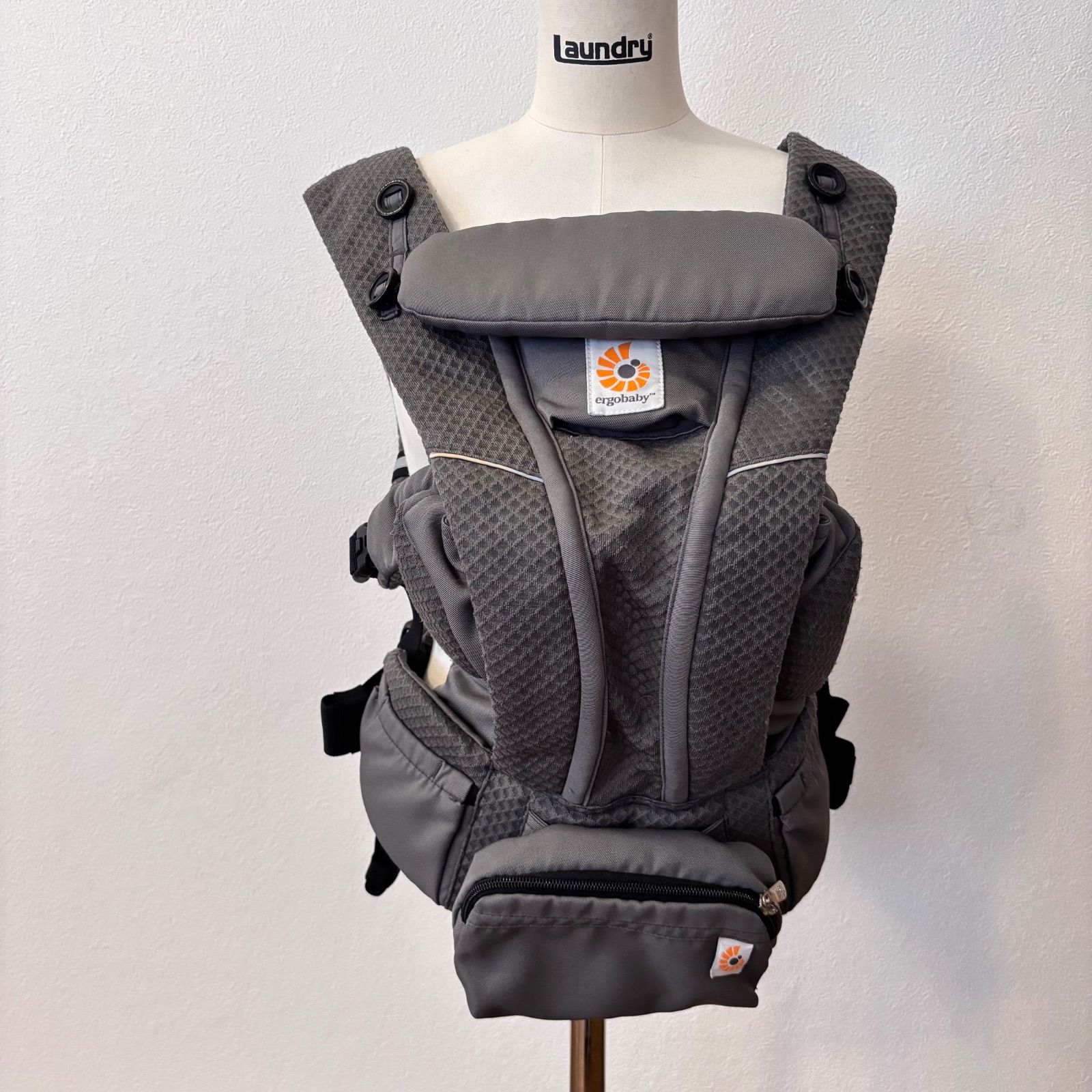 ergobaby エルゴ OMNI Breeze オムニブリーズ 抱っこ紐 グレー - メルカリ