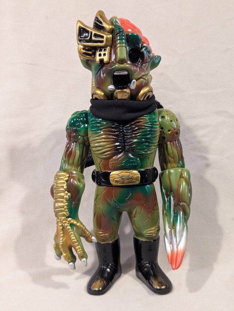 REALHEAD/シカマァク シカ魔シン 黄緑成型/茶/黒/金塗装/黒マフラー