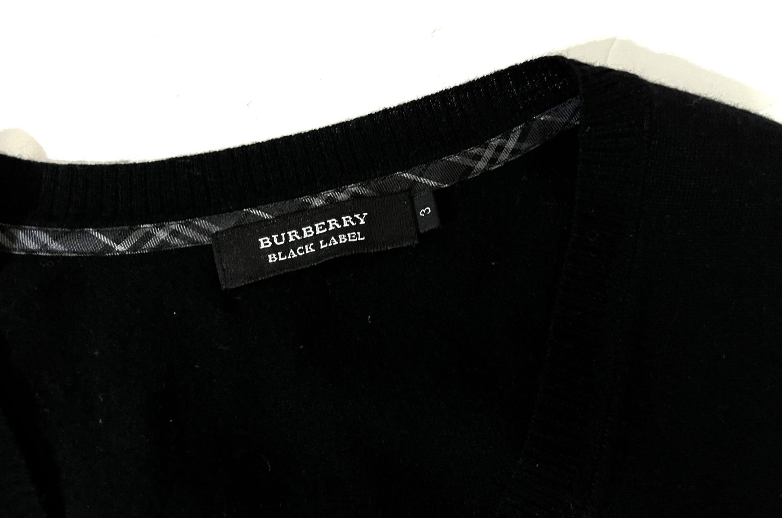 BURBERRY BLACK LABEL｜バーバリーブラックレーベル ワンポイント刺繍