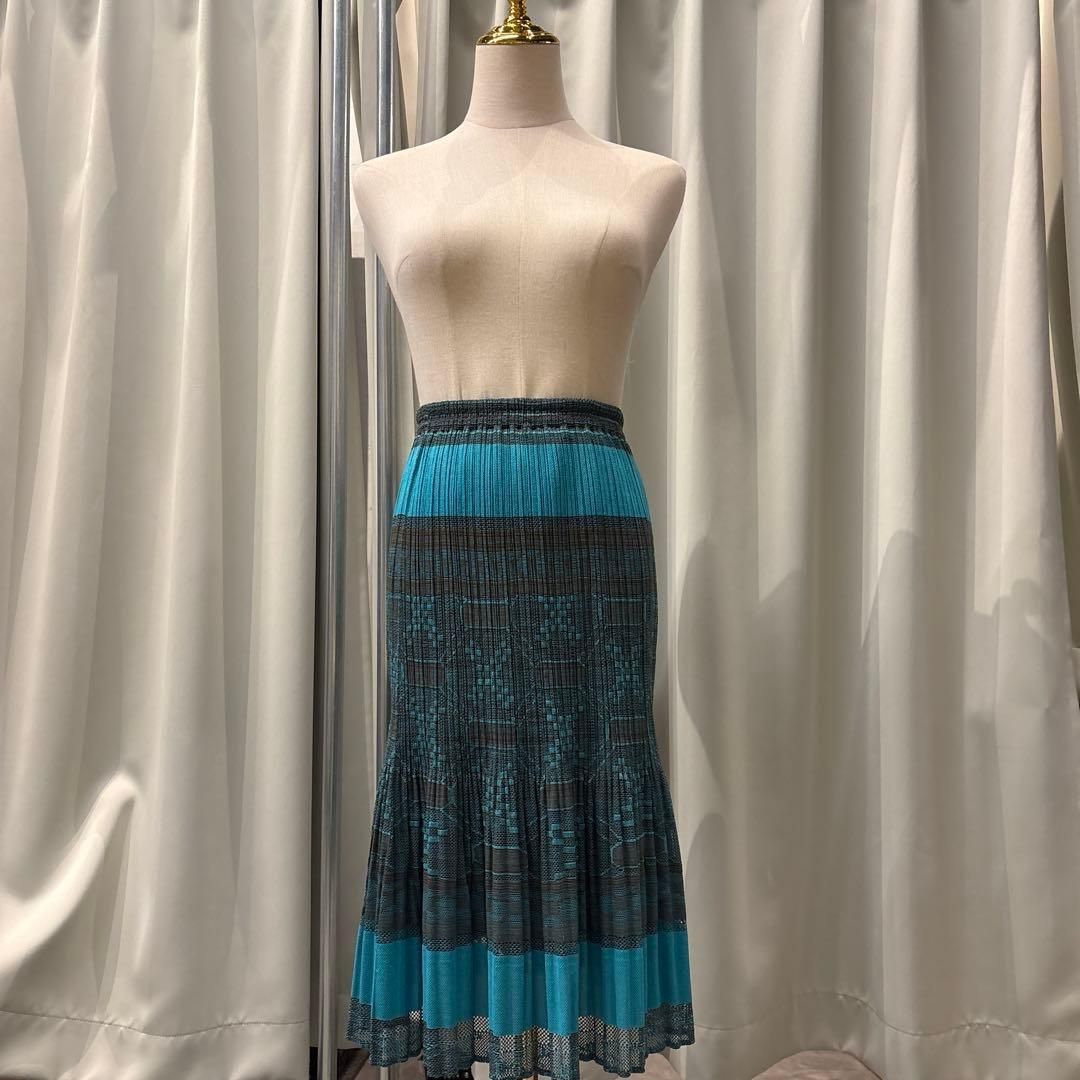 東あずま店 併売品】 ISSEY MIYAKE イッセイミヤケ PLEATS PLEASE