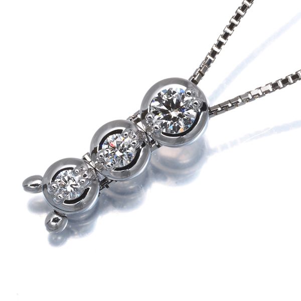 TASAKI タサキ ネックレス ダイヤ ダイヤモンド 0.37ct トリロジー 3P K18WG #196770