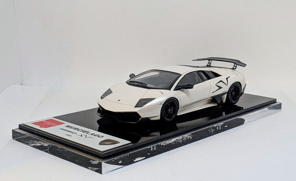Make Up 1/43EIDOLON ランボルギーニ ムルシエラゴ LP670-4 SV 2009 パールホワイト EM336C