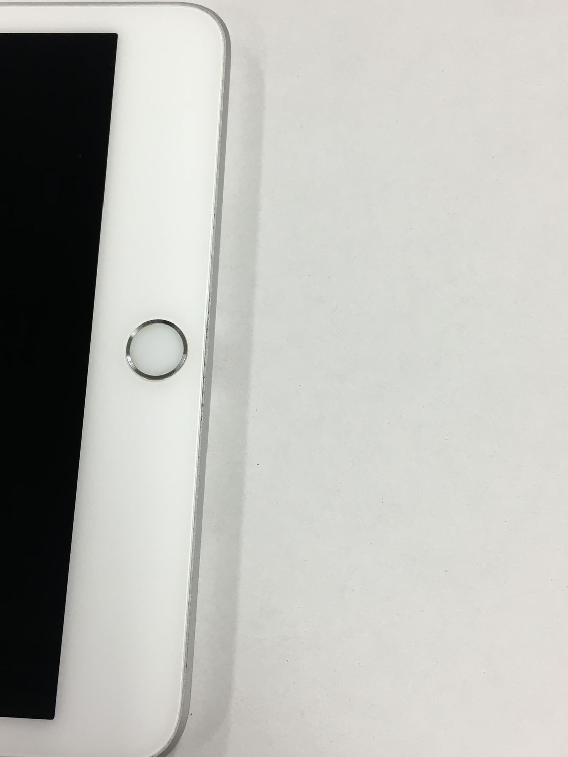 良品 電池81％ Apple iPad mini 5 SIMフリー 64GB シルバー【動作確認