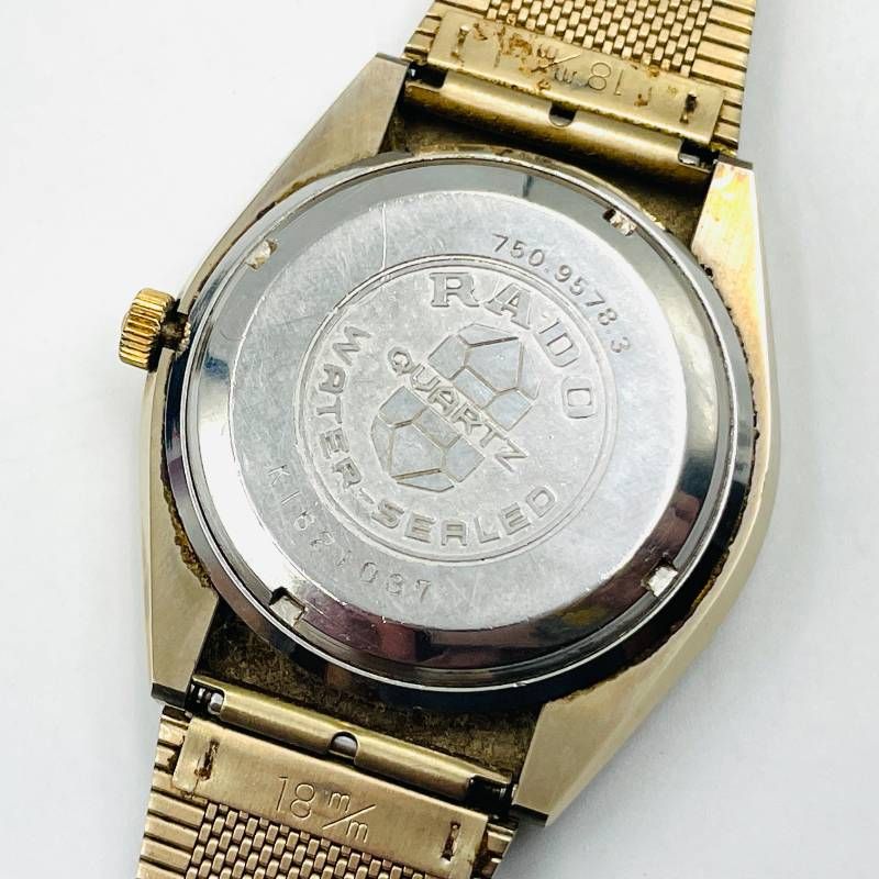 ラドー RADO バルボア V BALBOA クォーツ デイト シルバーサンレイ文字