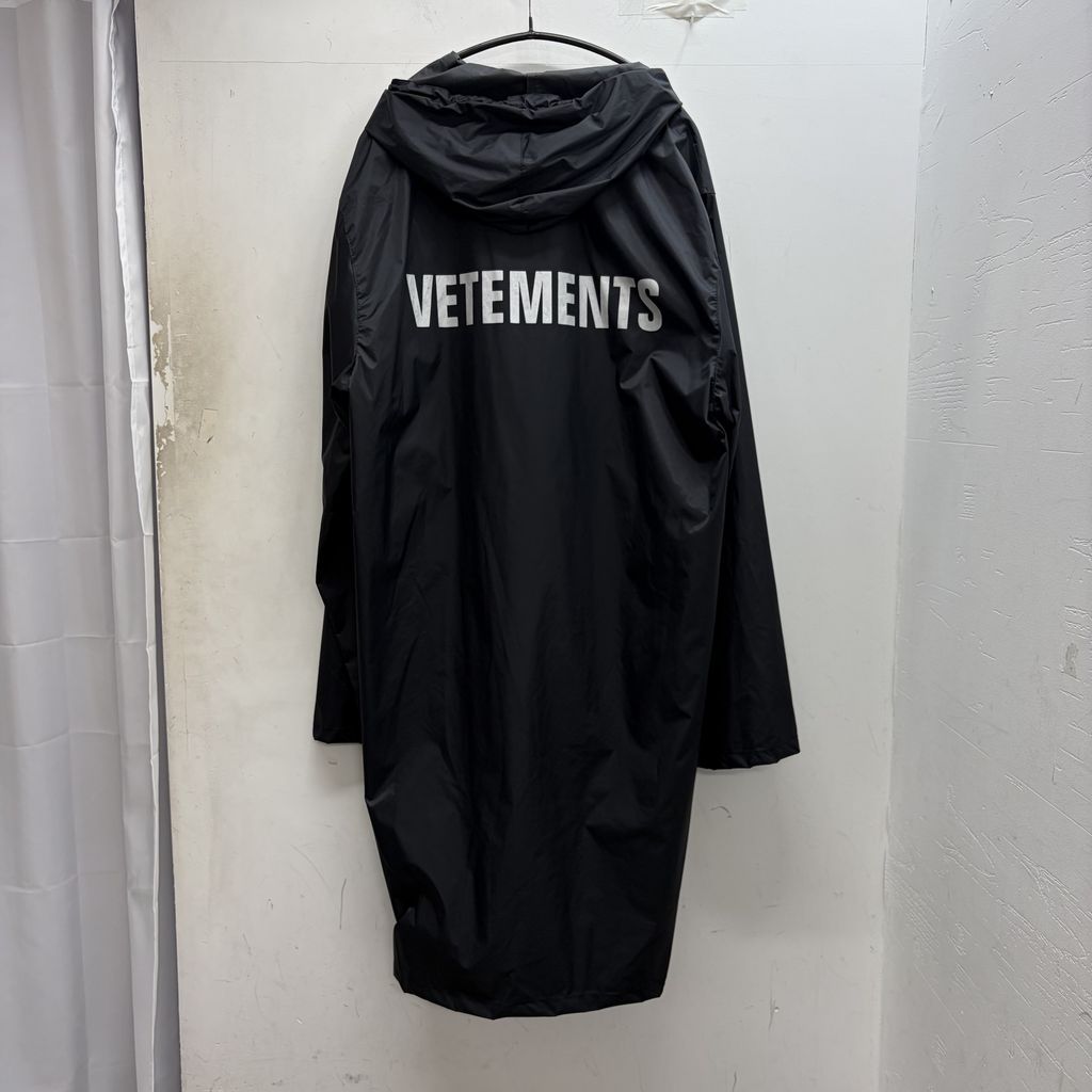 VETEMENTS ヴェトモン 17SS Rain Coat レインコート ブラック size: OS
