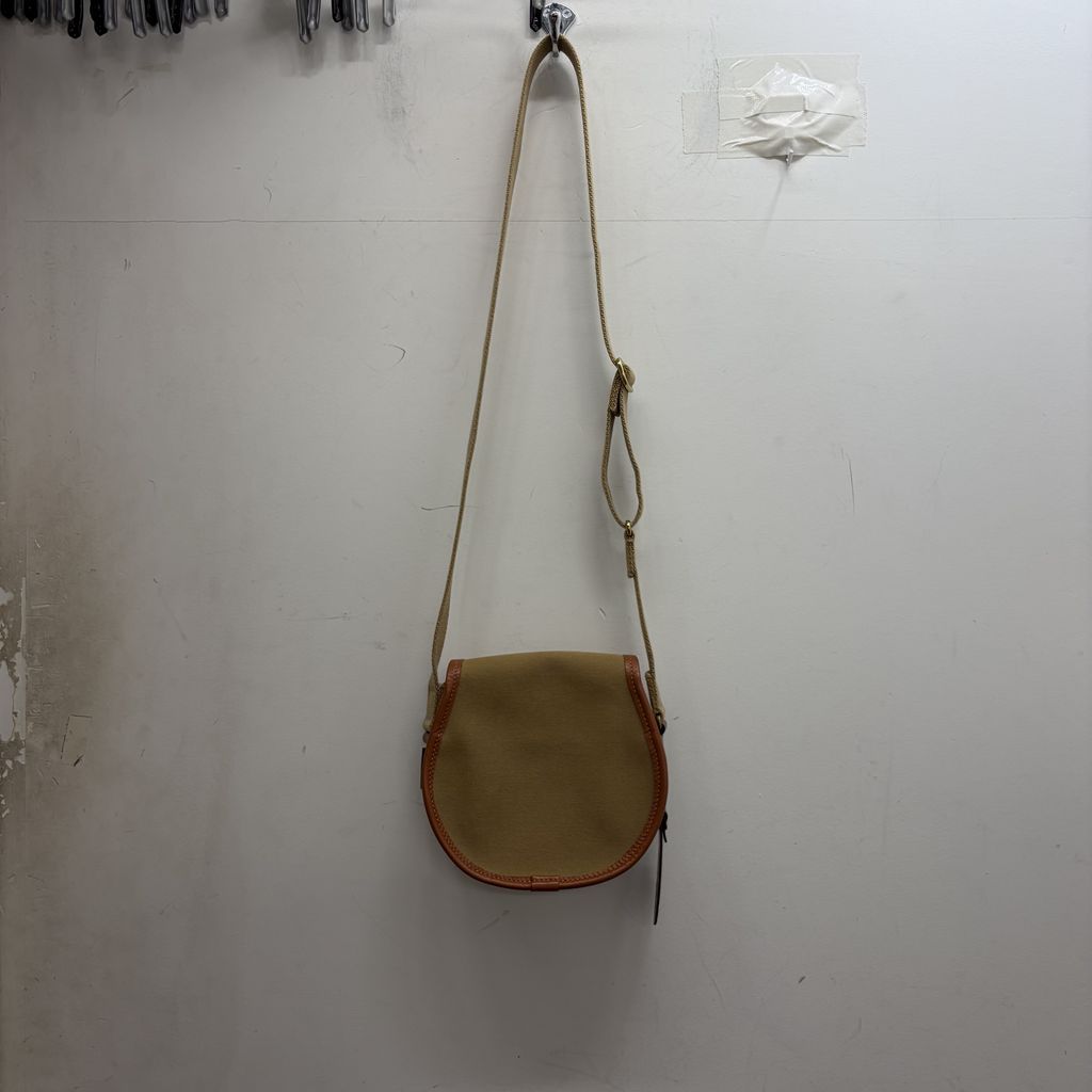 Bradyショルダーバッグ ベージュ キャンバス BRADY ブレディ AIRE MINI キャンバスショルダーバッグ ベージュ size