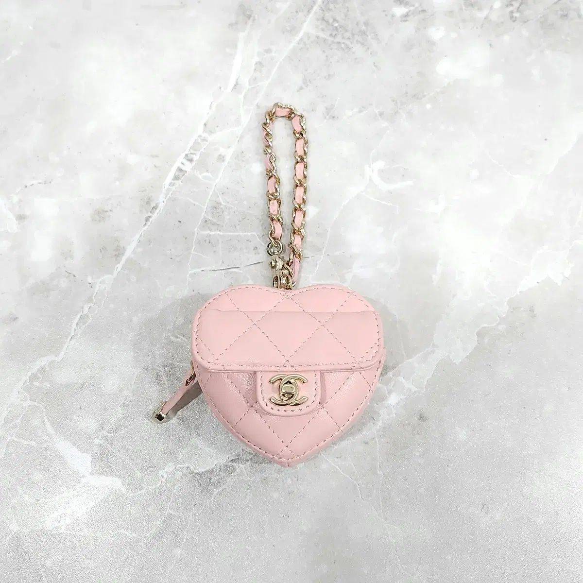 CHANEL シャネル CCロゴ ピンク ハート バッグチャーム AP4838