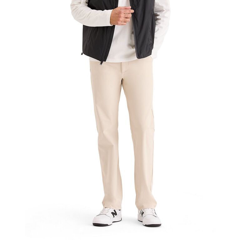 ドッカーズ メンズ ボトムス カジュアルパンツ Mens Dockers Go Airweave 5Pocket Straight Fit Pantsahara Khaki カーキ
