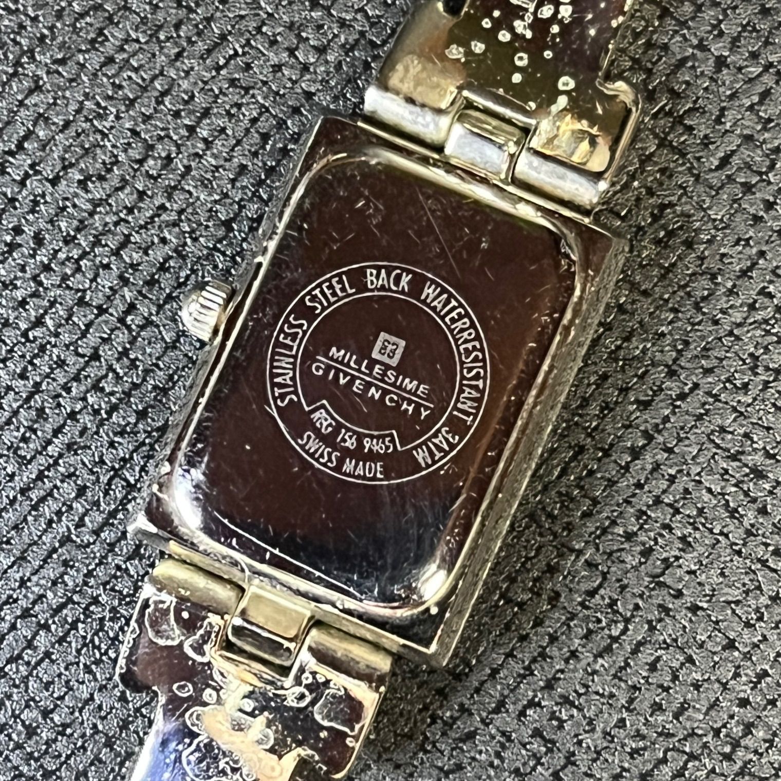 稼働品】GIVENCHY MILLESIME ミレジム 156 9465 腕時計 レディース