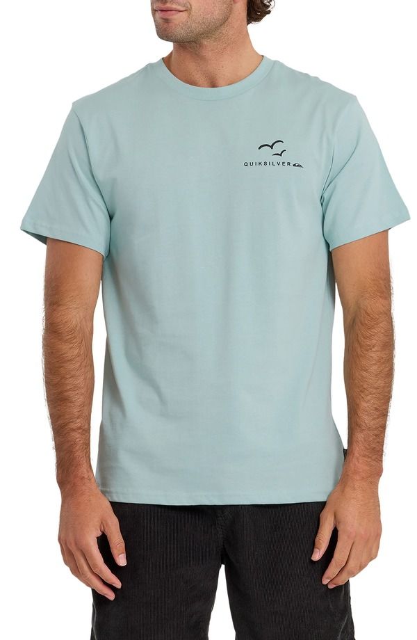 クイックシルバー メンズ トップス Tシャツ コットン グラフィック Quiksilver Happy Trails Cotton Graphic TShirt Blue Haze ブルー