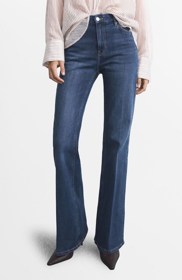 マンゴ レディース ボトムス デニムパンツ ハイウエスト フレア ジーンズ MANGO Violeta High Waist Flare Leg Jeans Dark Blue ブルー