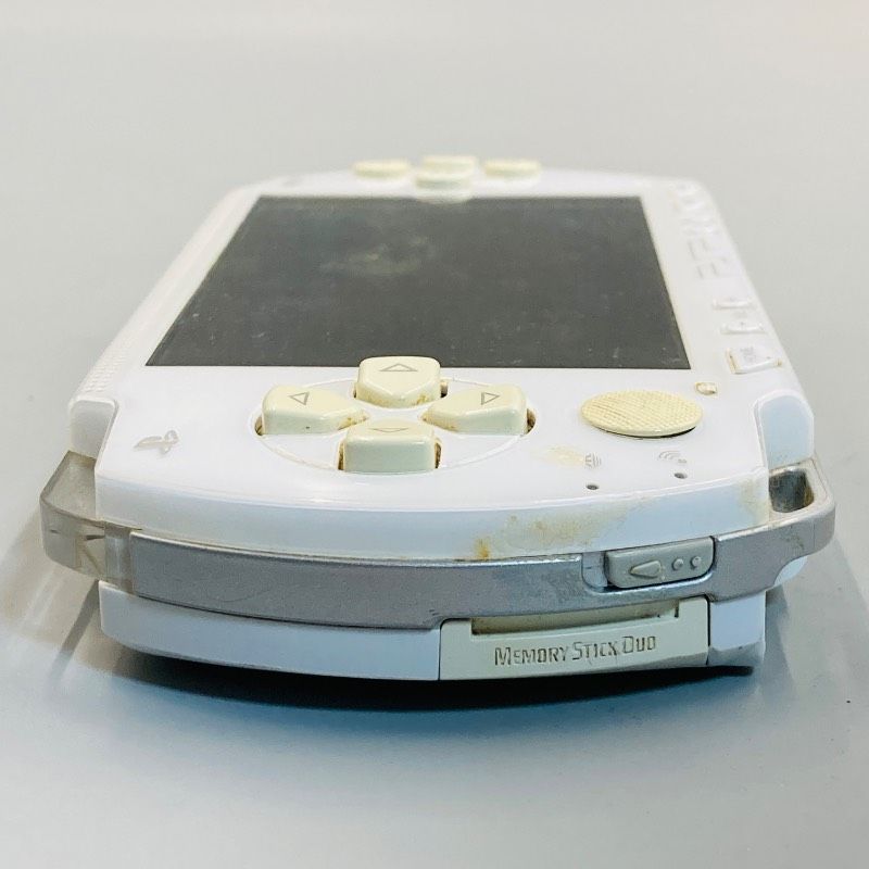 ジャンク品】【通電〇】【画面表示×】PSP本体のみ [セラミック