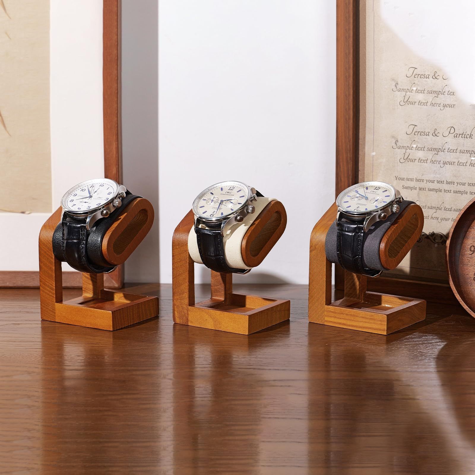 新品 Oirlv 時計スタンド 1本 腕時計 スタンド 木製 持ち運び ミニ
