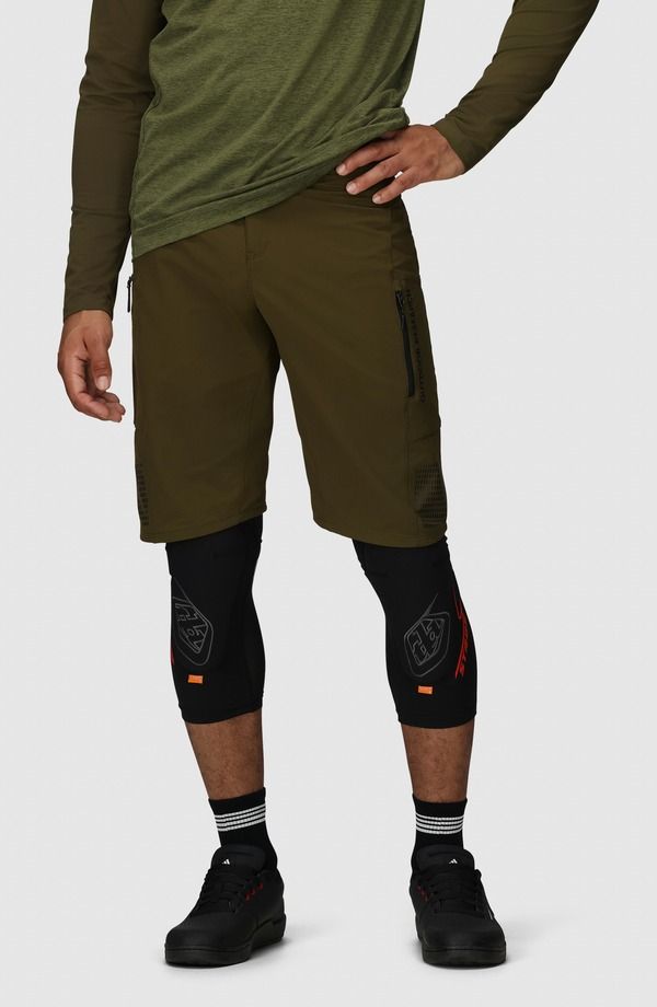 アウトドアリサーチ メンズ ボトムス ハーフパンツ・ショーツ ショートパンツ ヒール Outdooresearch Freewheel MTB Ride Shorts Dark Olive オリーブ