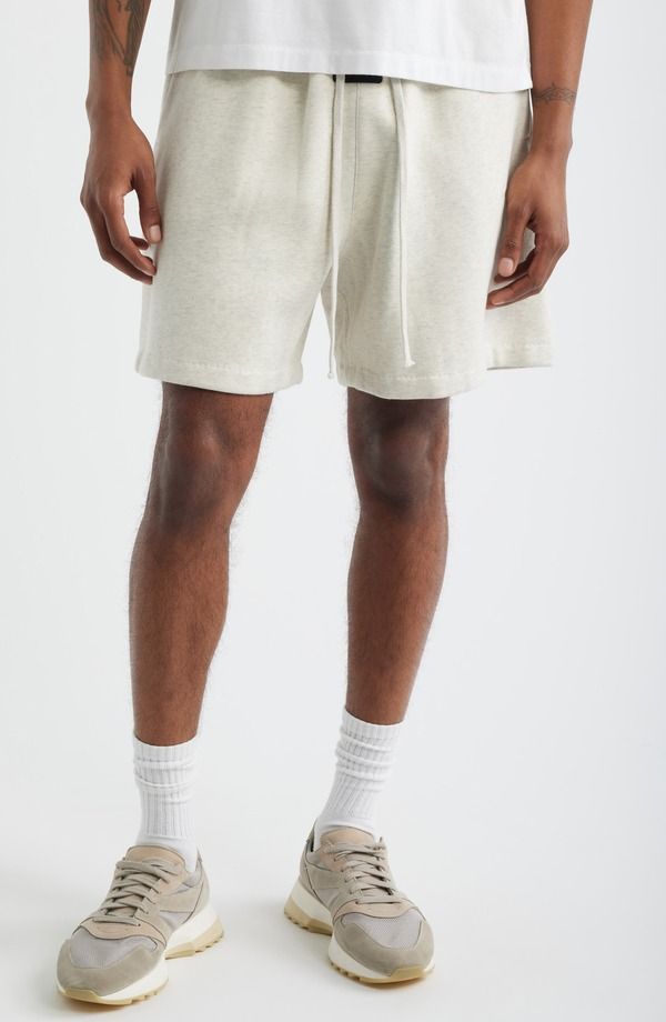 フィアオブゴッド メンズ ボトムス ハーフパンツ・ショーツ ショートパンツ Fear of God Essentialsignature Classic Fit Sweat Shorts Concre
