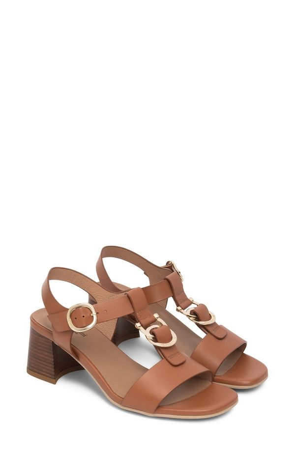 ネーロ ジャルディーニ レディース シューズ ヒール サンダル NeroGiardini TStrap Block Heel Sandal Cognac