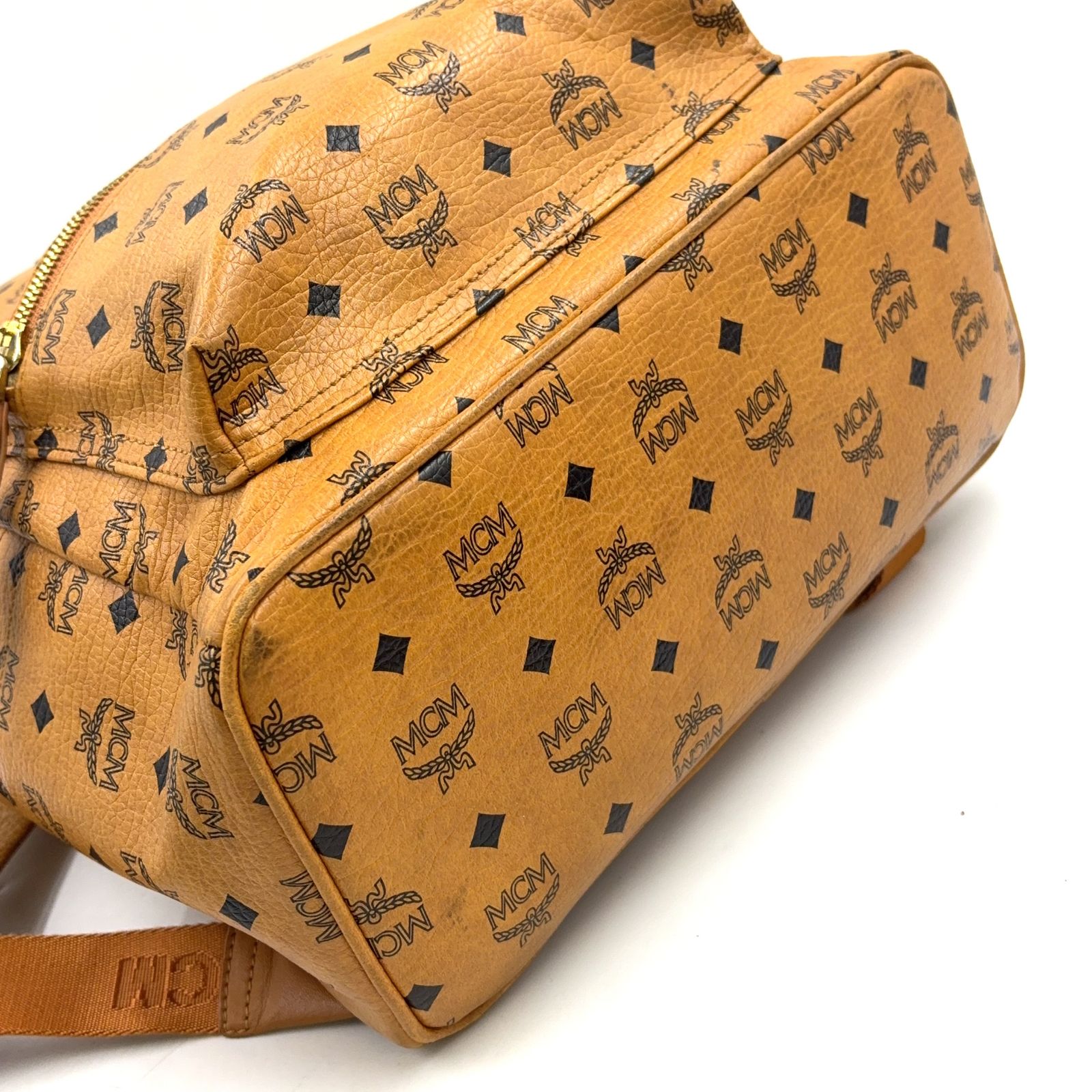 新着】MCM ロゴグラム スタッズ レザー、PVC ライトブラウン バック