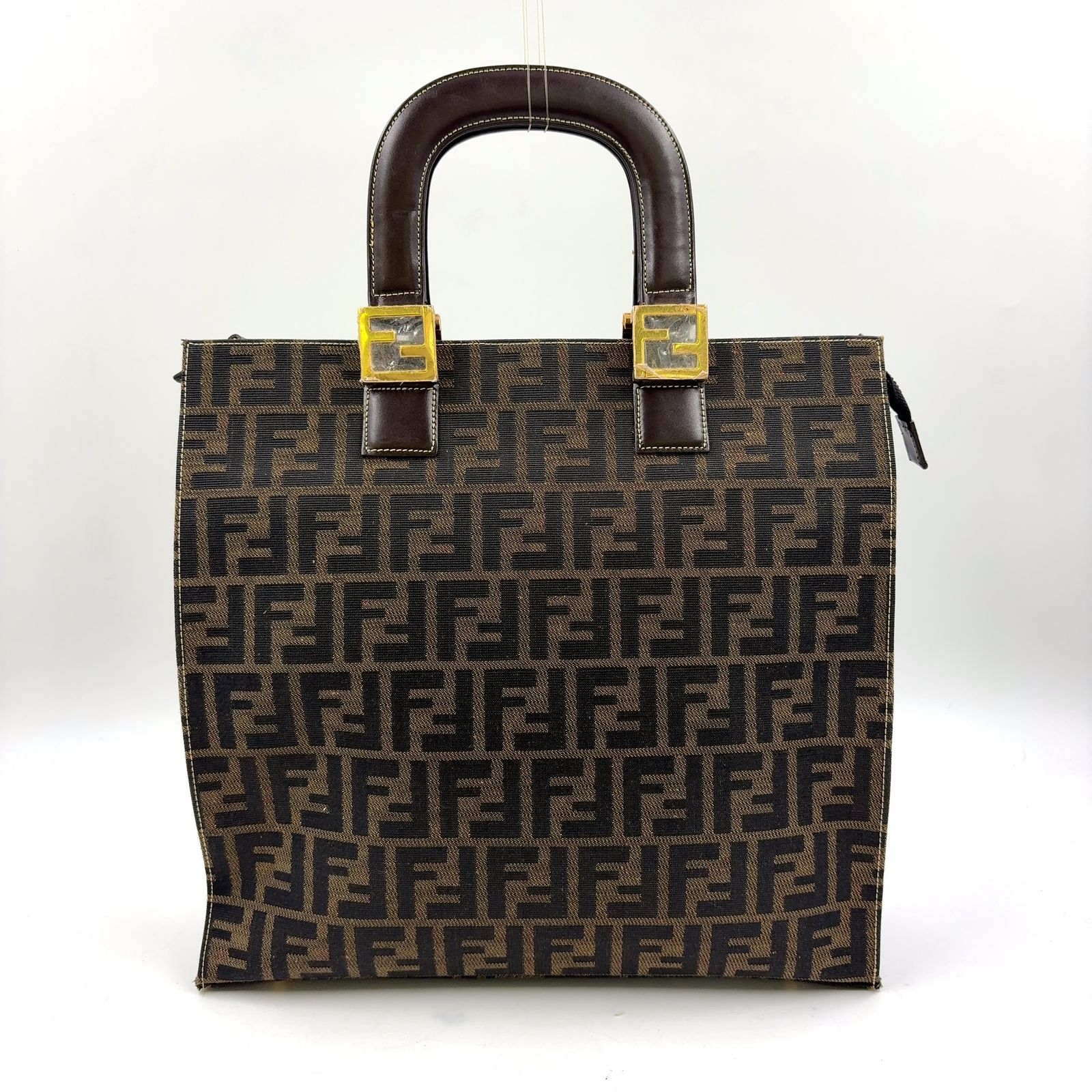新着】FENDI ズッカ柄 レザー、キャンバス ダークブラウン、ブラウン