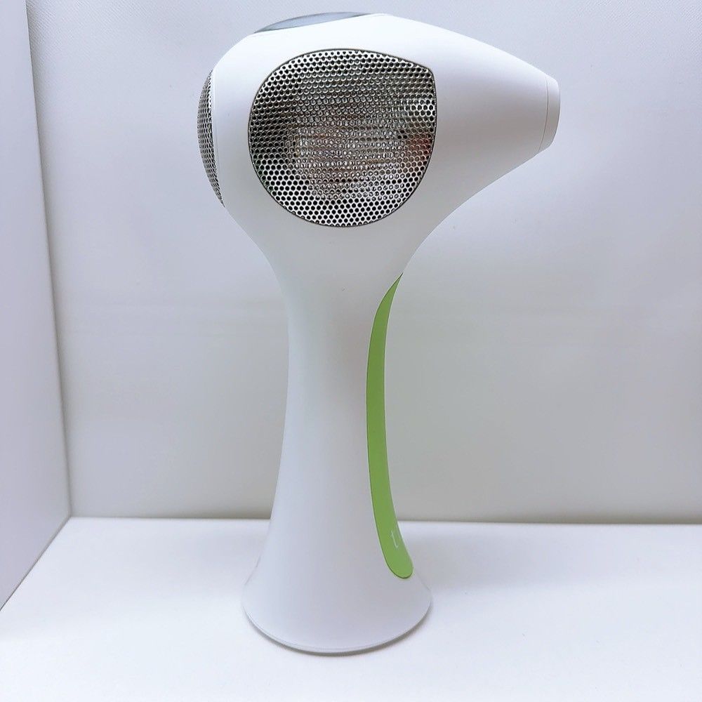 ほぼ未使用＊付属品完備》 トリア パーソナルレーザー 4X Tria LHR 4.0