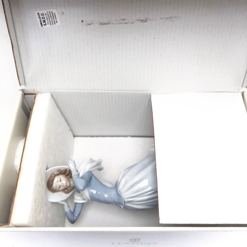 美品・箱付き】LLADRO リヤドロ／春のそよ風／4936／陶器／マルチ