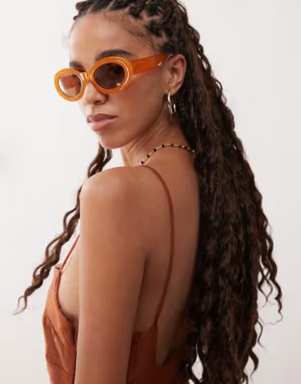 リクレイム ヴィンテージ レディース アクセサリー サングラス・アイウェア Reclaimed Vintage bubble oval sunglasses in orange オレンジ
