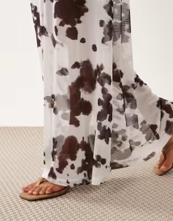 エイソス レディース ボトムスカート プリント メッシュ シアー マキシ ASOS DESIGN sheer mesh maxi skirt in cow print Cow print エイソス レディース ボトムスカート プリント メッシュ シアー マキシ ASOS DESIGN sheer mesh maxi skirt in cow print Cow print