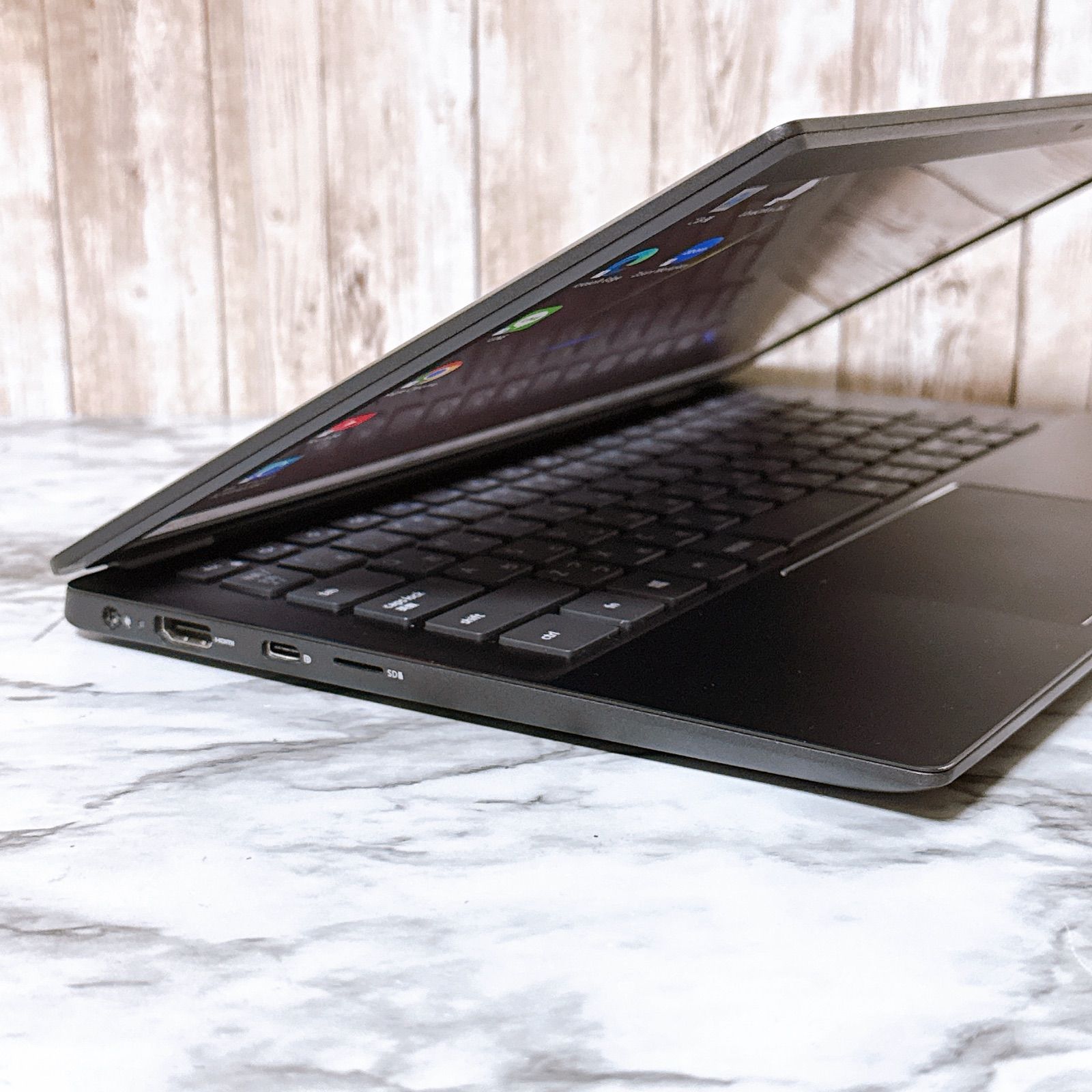 美品 DELL Latitude 3301 第8世代i5 Win11 - メルカリ