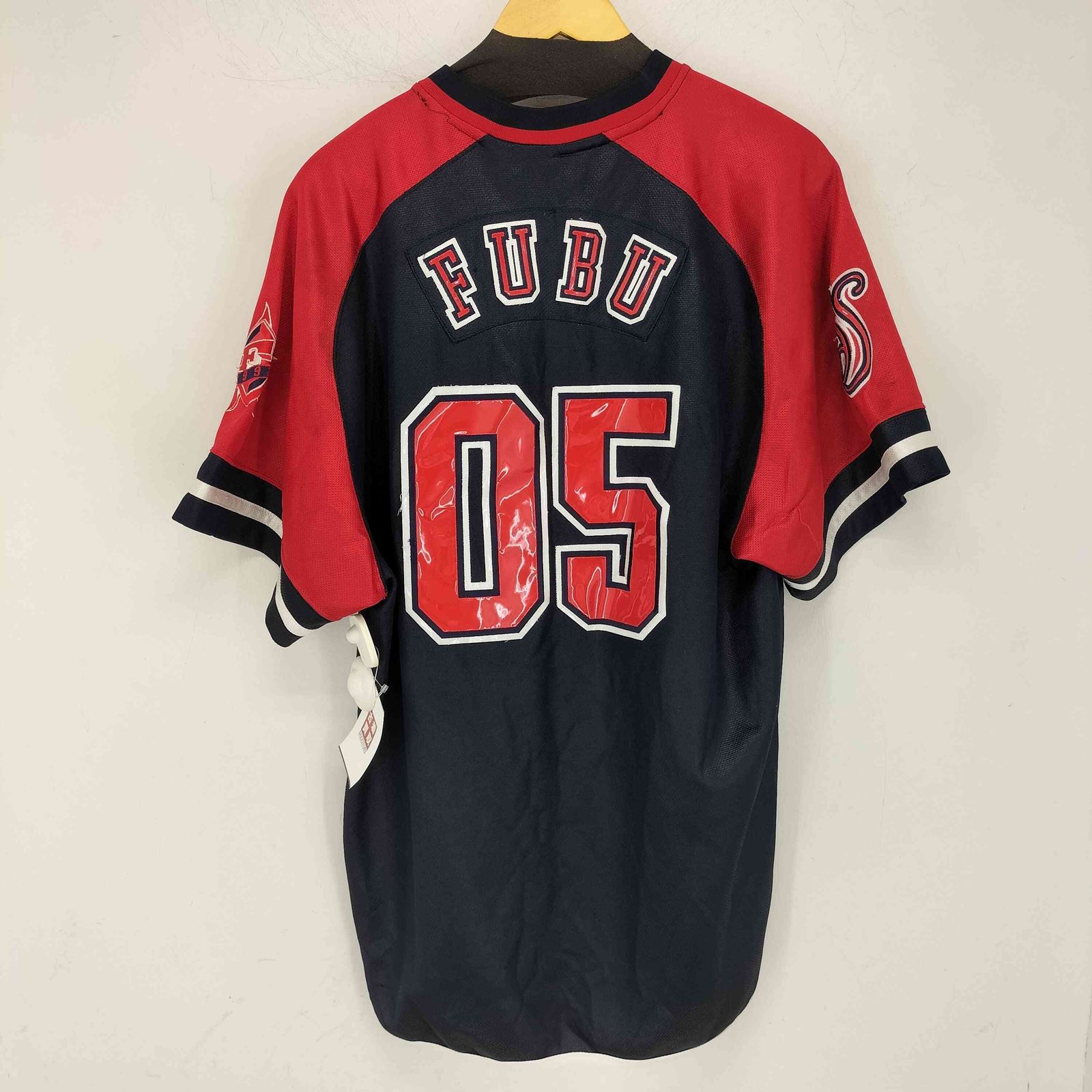 プラチナムフブ ゲームシャツ 90s フブ FUBU 90-00s ロゴワッペン Vネック ゲームシャツ メンズ import
