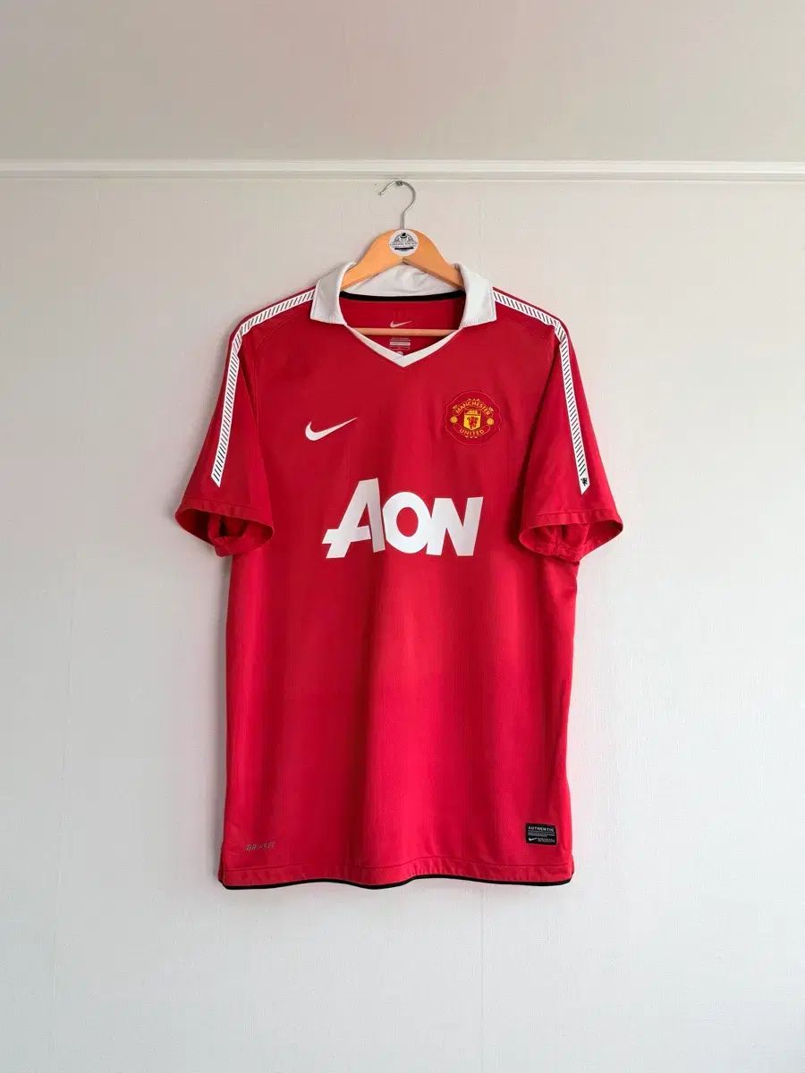 10-11 MANCHESTER UNITED FC HOME
