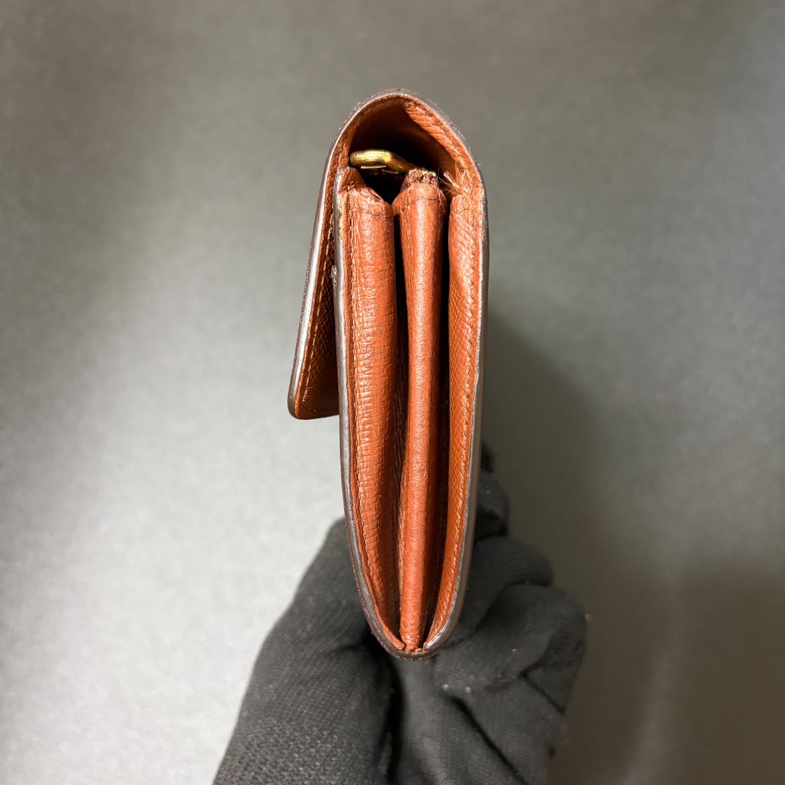 f69 ポルトモネ クレディ ポルトフォイユ サラ 旧型 Louis Vuitton