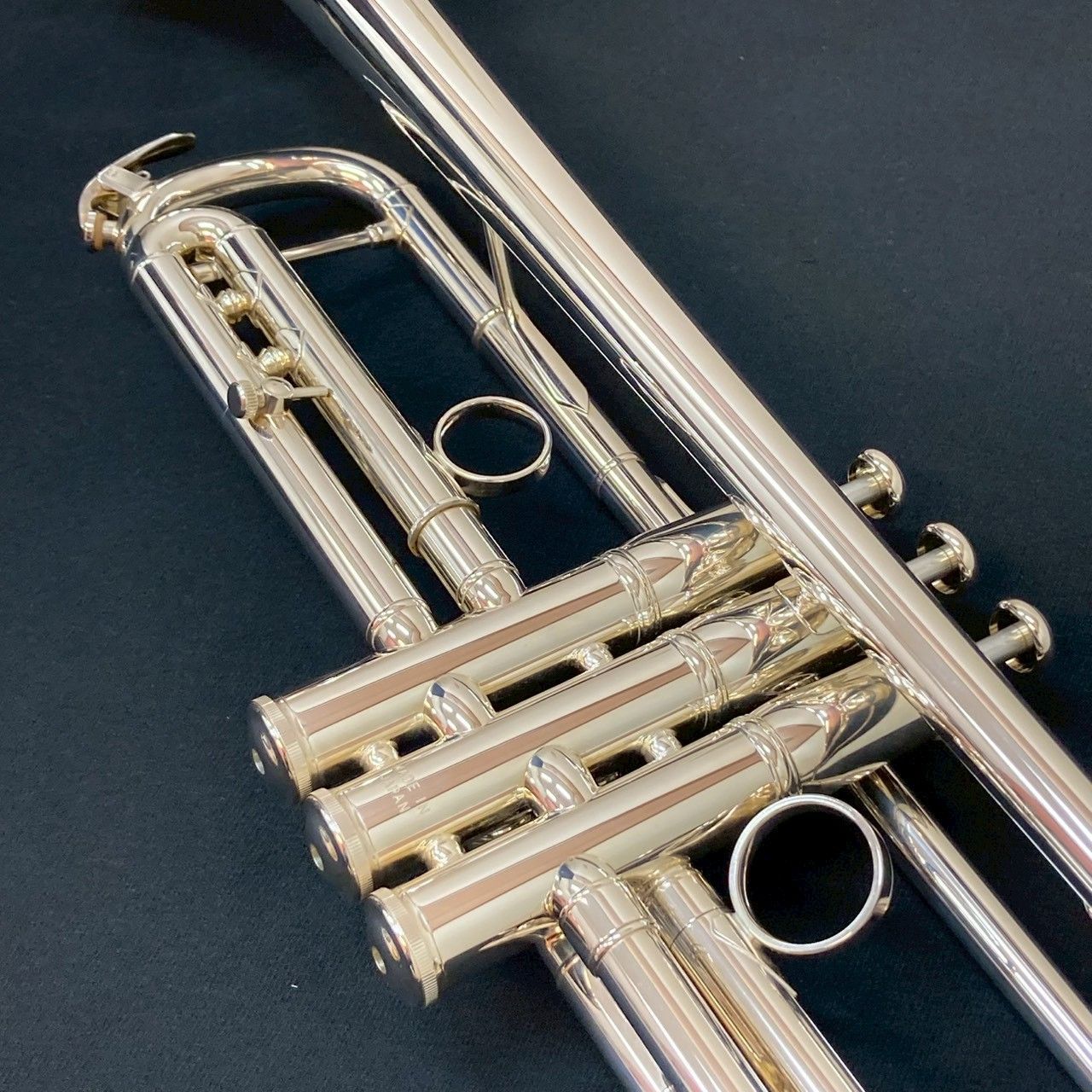 美品中古 / USED】ヤマハ トランペット YTR-8335RS #578214 - メルカリ