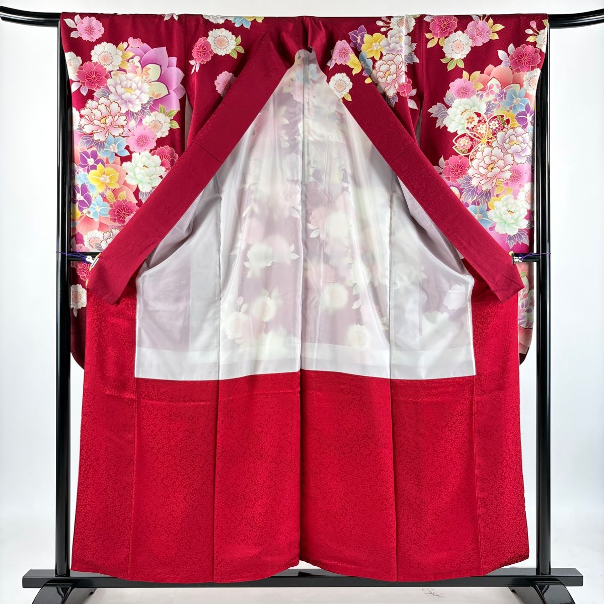 美品】 振袖 身丈157cm 裄丈66.5cm M 袷 牡丹 桜 金糸 ぼかし 赤 正絹