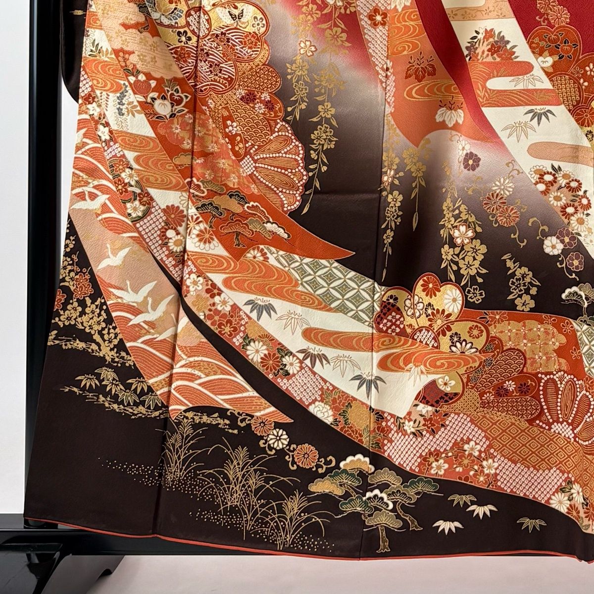 振袖 身丈158.5cm 裄丈65cm M 袷 鈴乃屋 熨斗 桜 金彩 染め分け 赤