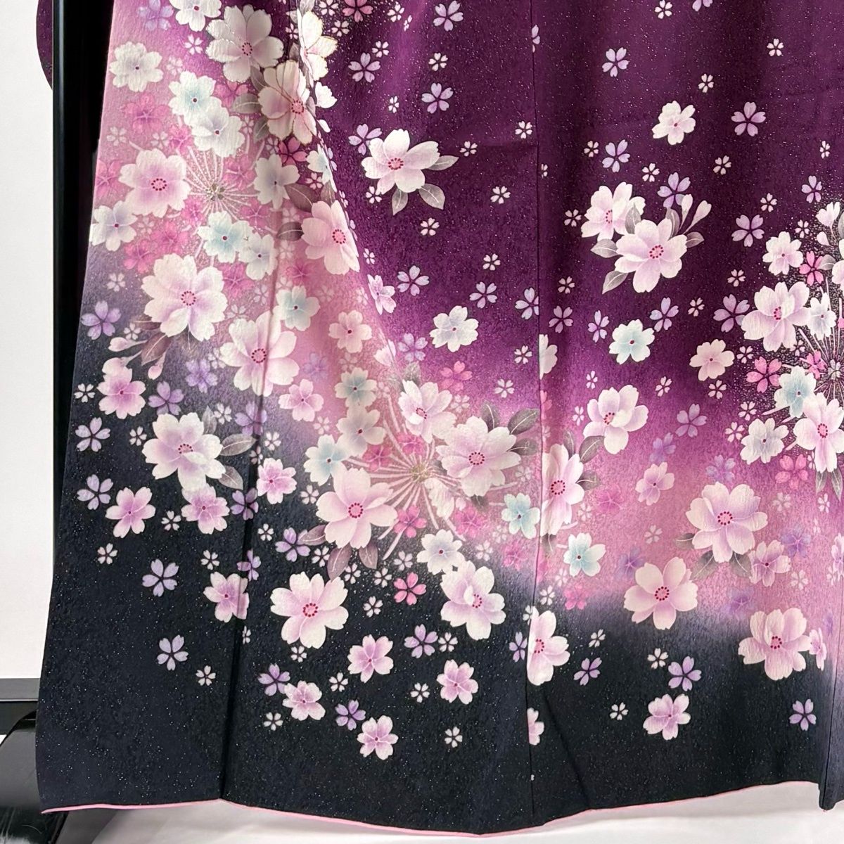 165-170cm　LLサイズ　渋紫　正絹振袖　長じゅばんセット　　a202 振袖 身丈165cm 裄丈69cm L 袷 桜 花 銀通し 箔 紫 正絹 名品 【中古